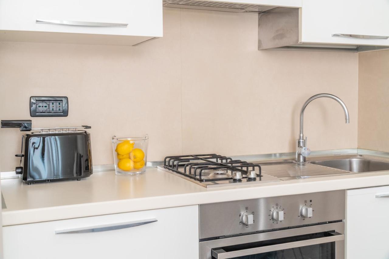 Accademia Apartments R&R Венеция Экстерьер фото