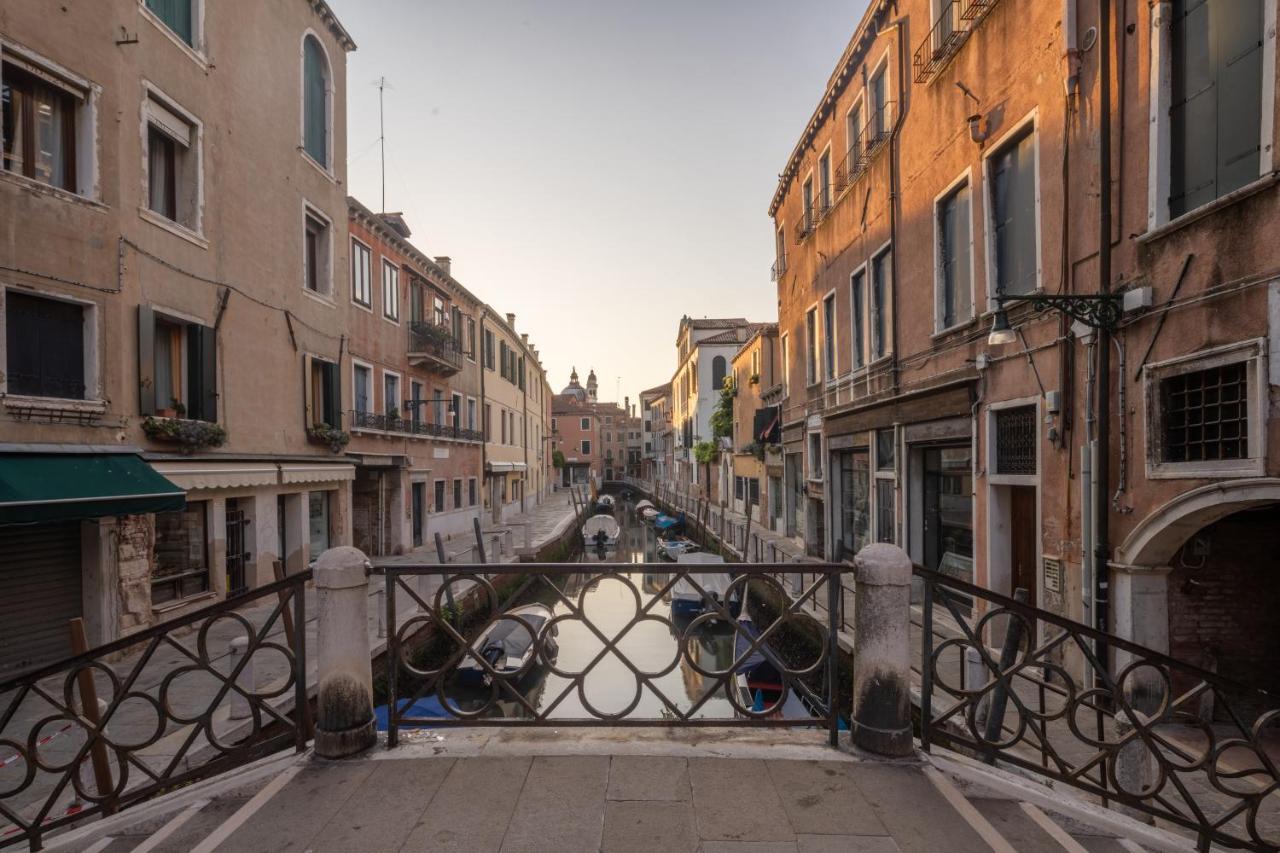 Accademia Apartments R&R Венеция Экстерьер фото