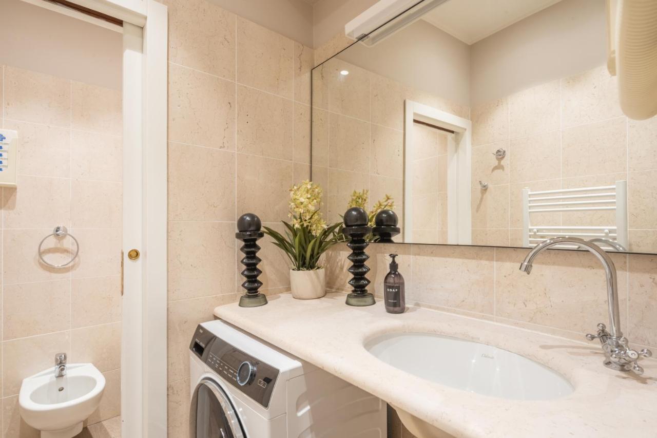 Accademia Apartments R&R Венеция Экстерьер фото