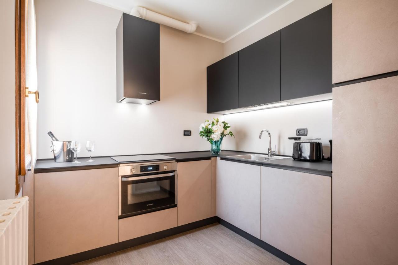 Accademia Apartments R&R Венеция Экстерьер фото